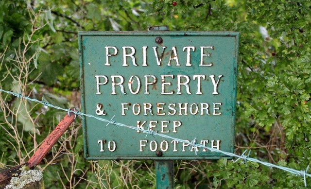 Where’s this then? Sandringham? Balmoral? Some quiet corner of a stately home where members of the public are not welcome? No, this sign is situated on the shores of Ullswater in the heart of the Lake District National Park
